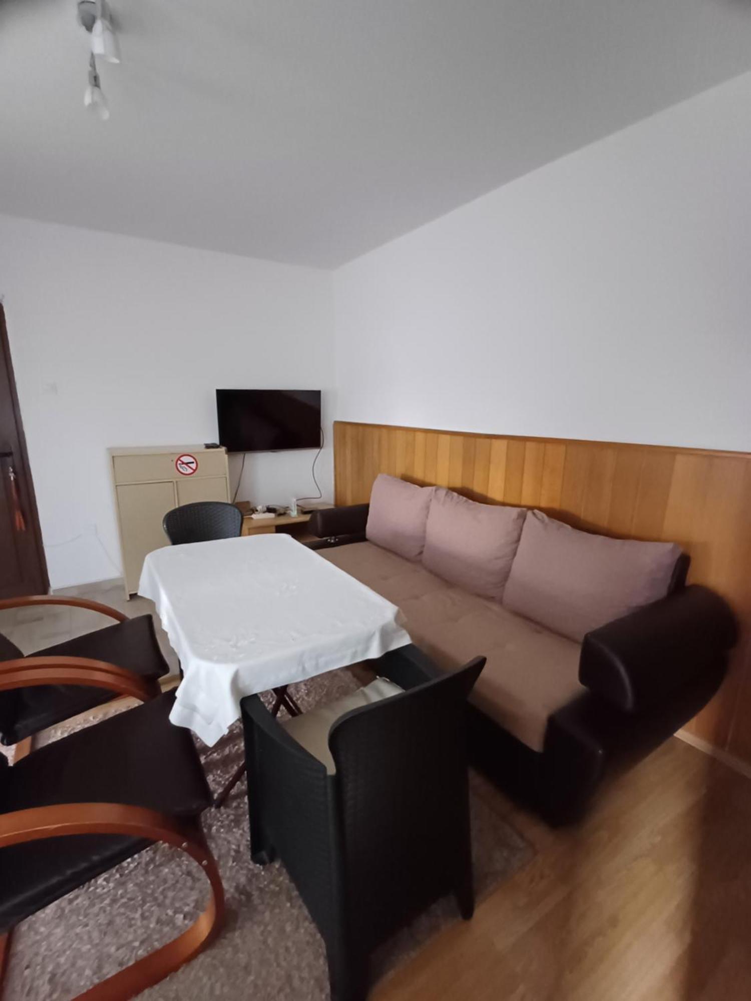Apartments Lela Bihać Eksteriør billede